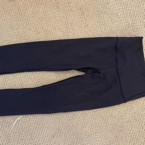Black Lululemon Wunder under leggings